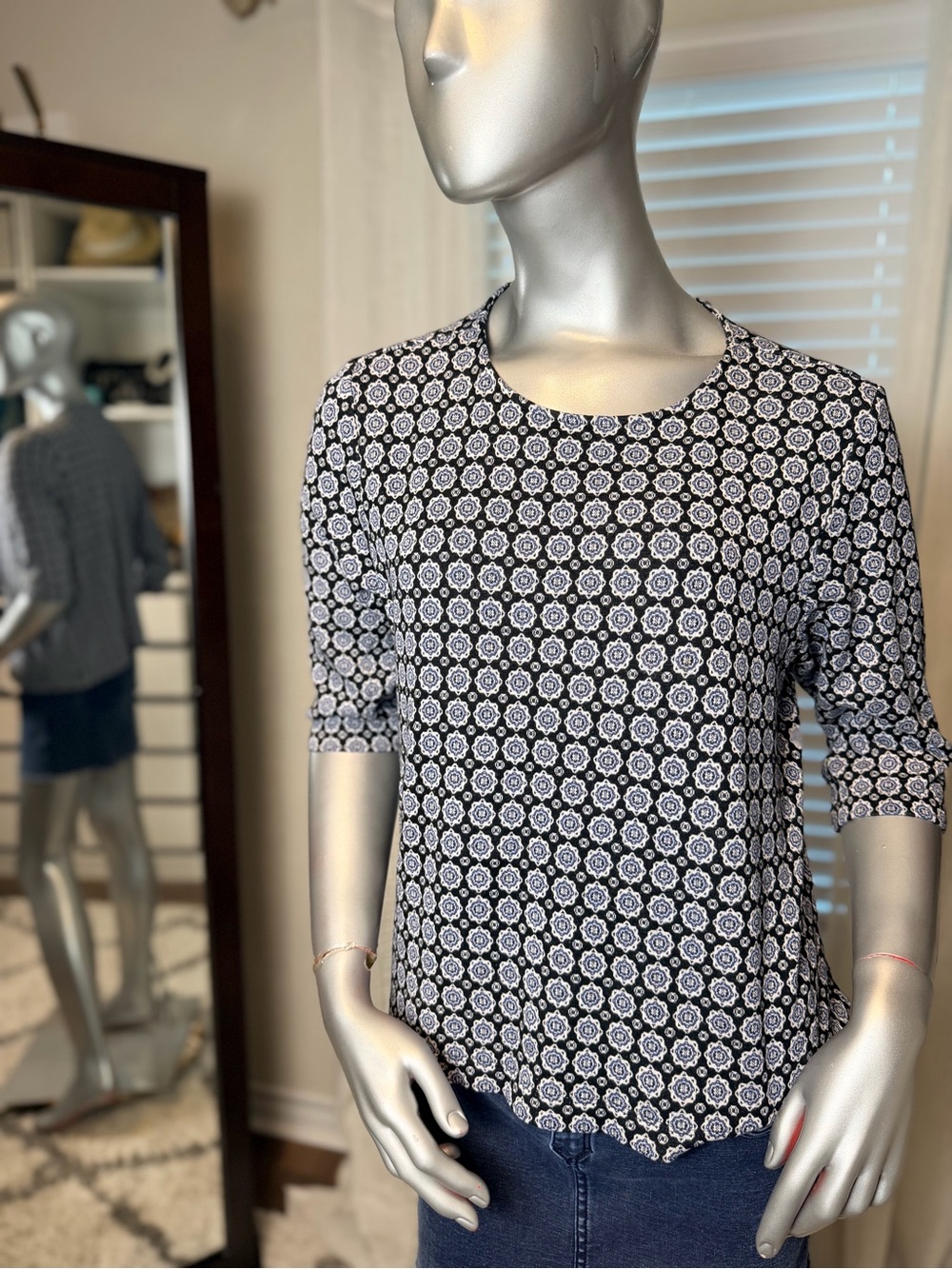 J. Jill Wearever Collection Geometric Print Blue Top Large 3/4 Sleeve Stretch